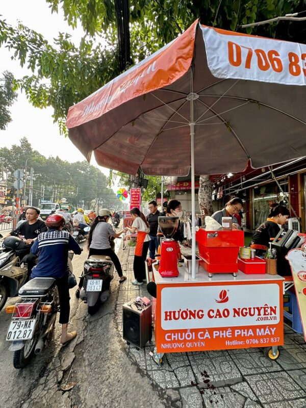 khai truong 10 1