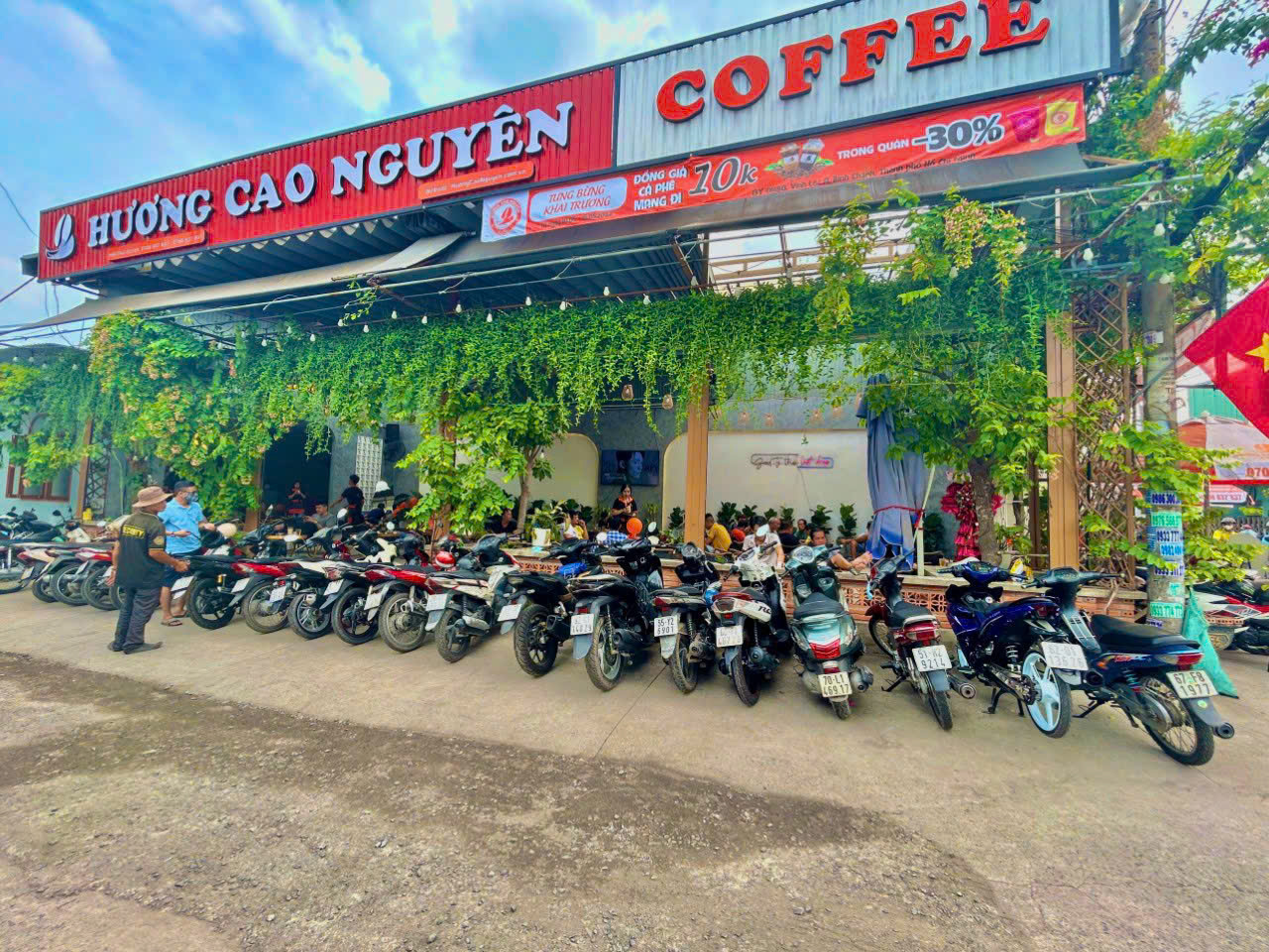 Hương Cao Nguyên Trang Chủ
