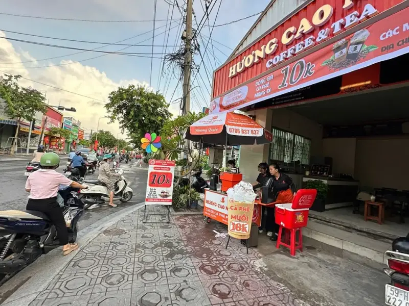 Bản chất của mô hình kinh doanh cà phê nhượng quyền là gì?