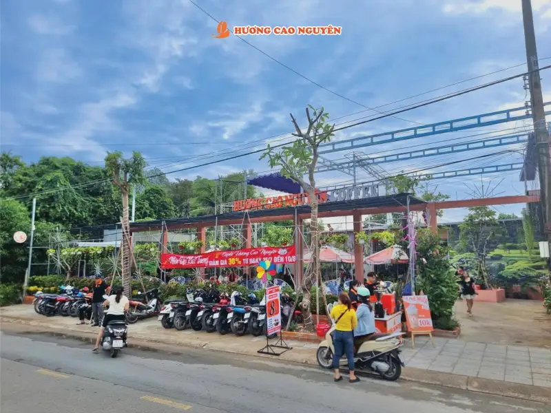 Mô hình quán cafe sân vườn ngoài trời