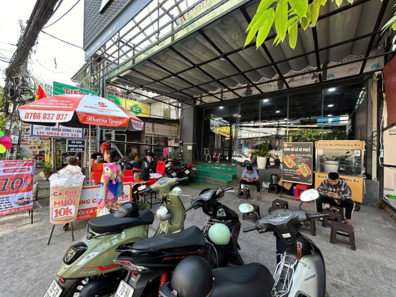 Mô hình xe cafe bán mang đi 