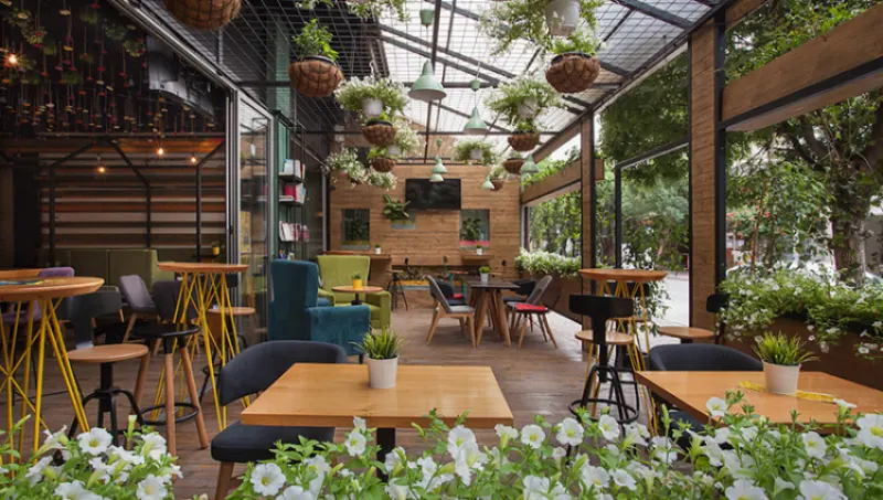 Mô hình quán cafe sân vườn & Acoustic chill nhẹ nhàng